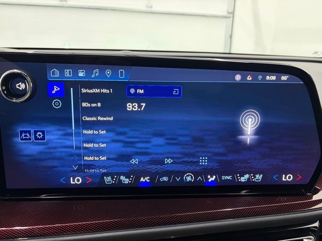 2025 Chevrolet Traverse AWD RS