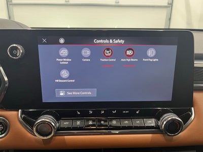 2023 GMC Canyon 4WD Crew Cab Short Box AT4