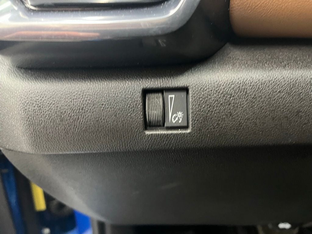 2023 GMC Canyon 4WD Crew Cab Short Box AT4