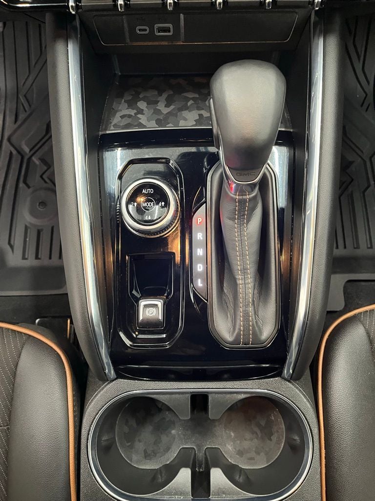 2023 GMC Canyon 4WD Crew Cab Short Box AT4