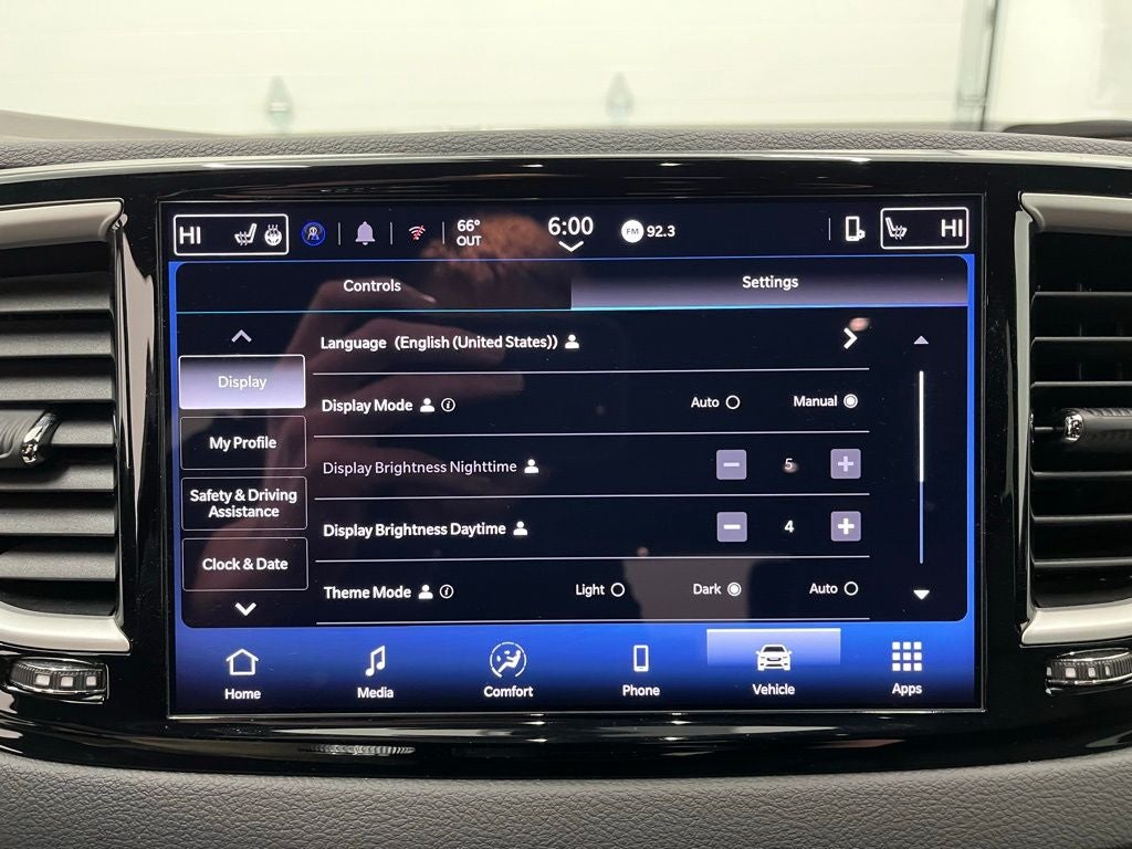 2025 Chrysler Pacifica Select