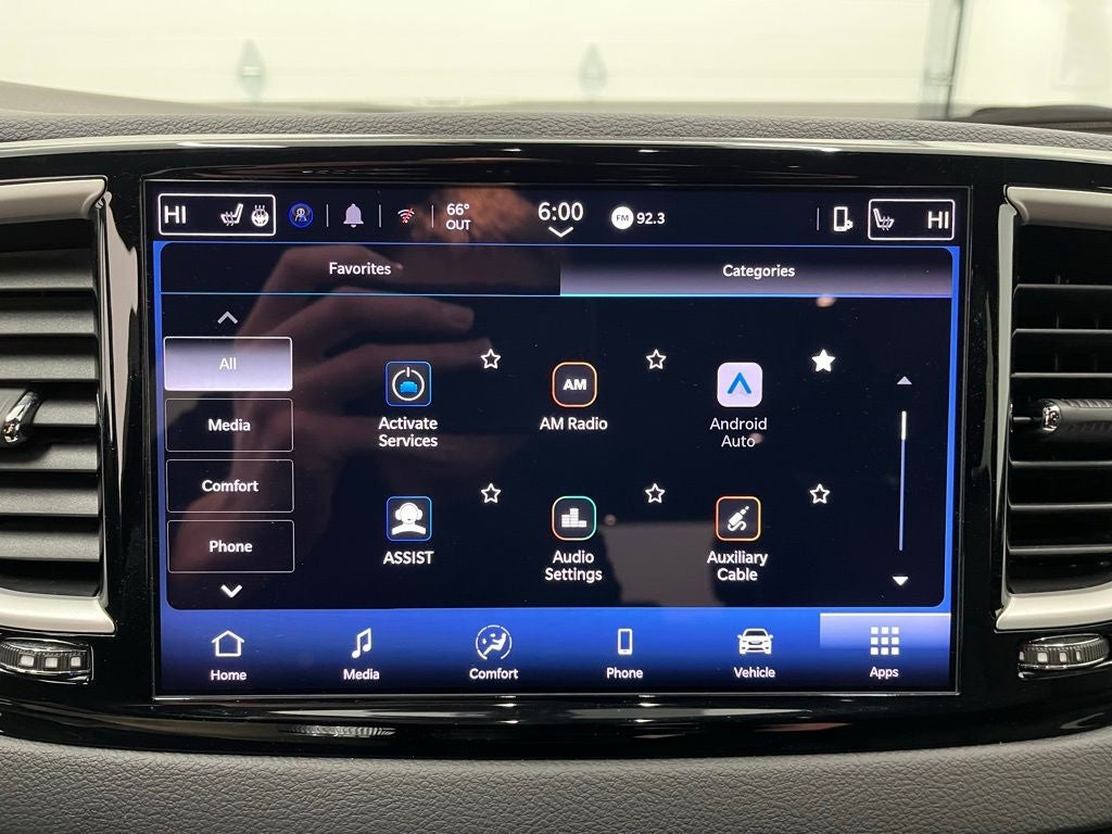 2025 Chrysler Pacifica Select