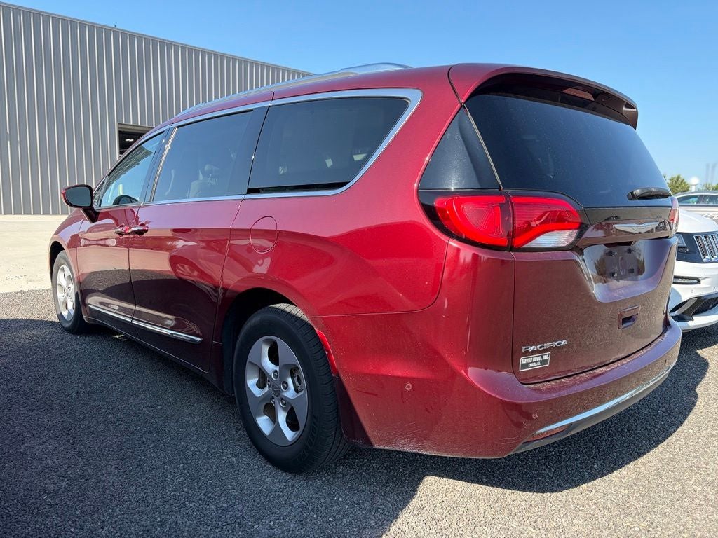 2017 Chrysler Pacifica Touring-L Plus