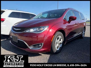 2017 Chrysler Pacifica Touring-L Plus