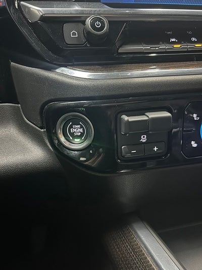 2023 Chevrolet Silverado 1500 4WD Crew Cab Standard Bed LT