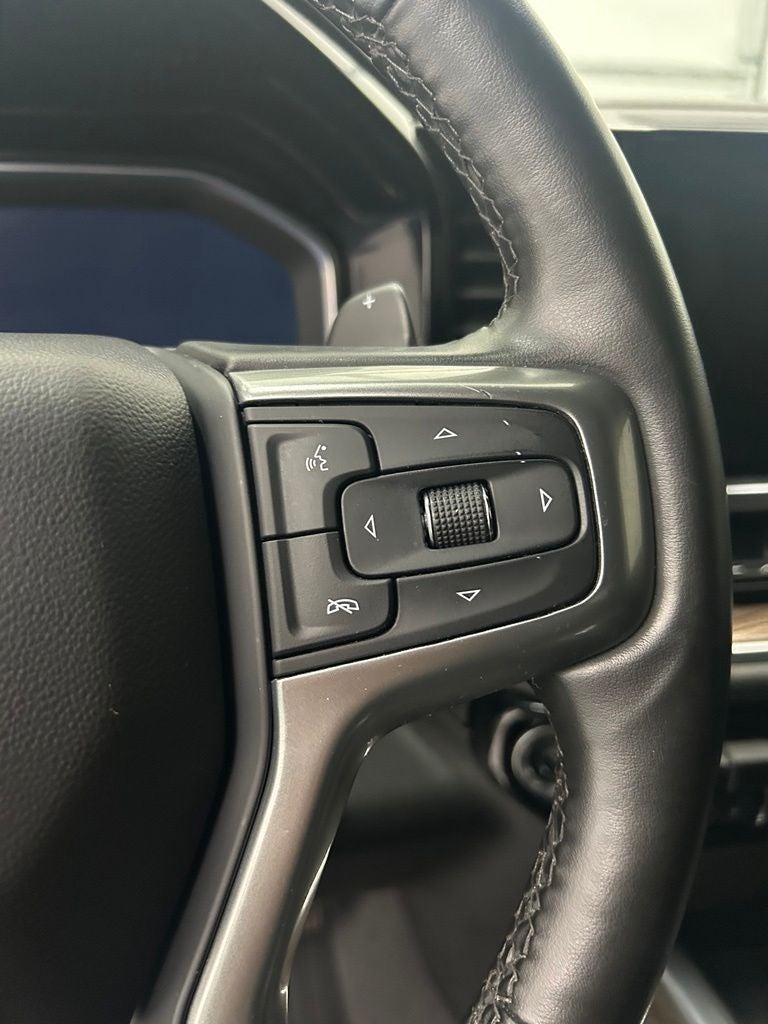 2023 Chevrolet Silverado 1500 4WD Crew Cab Standard Bed LT