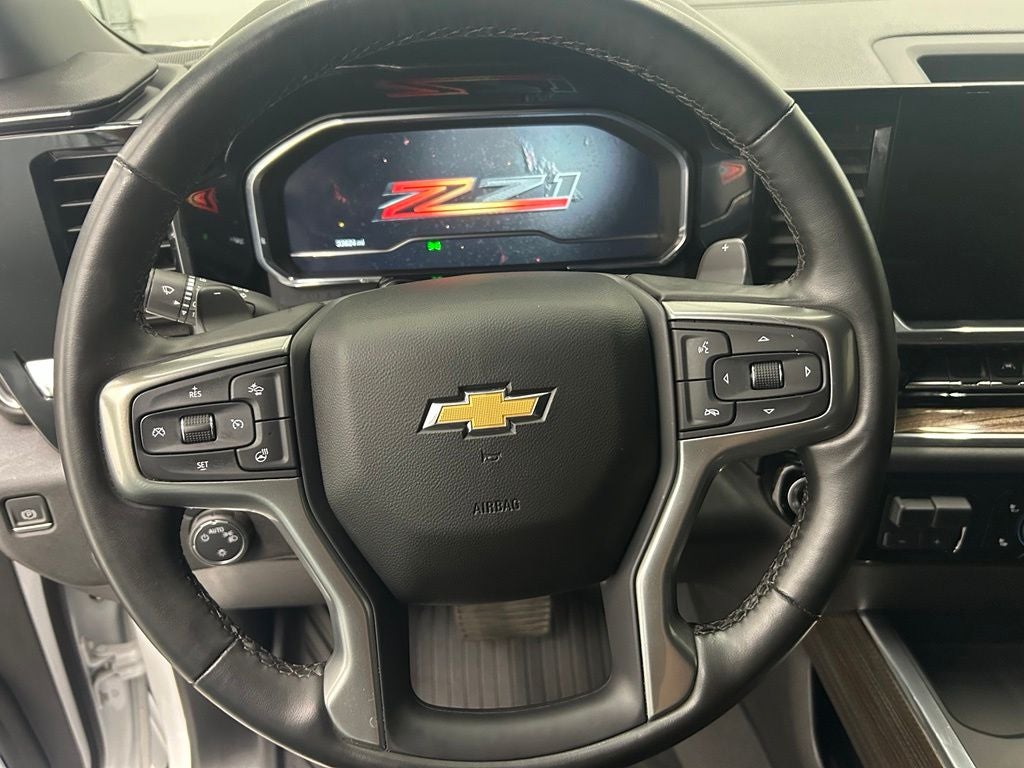2023 Chevrolet Silverado 1500 4WD Crew Cab Standard Bed LT