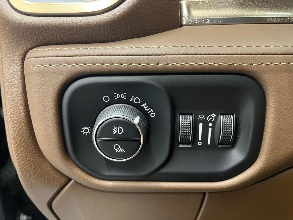 2022 RAM 3500 Limited Longhorn Mega Cab 4x4 6'4' Box