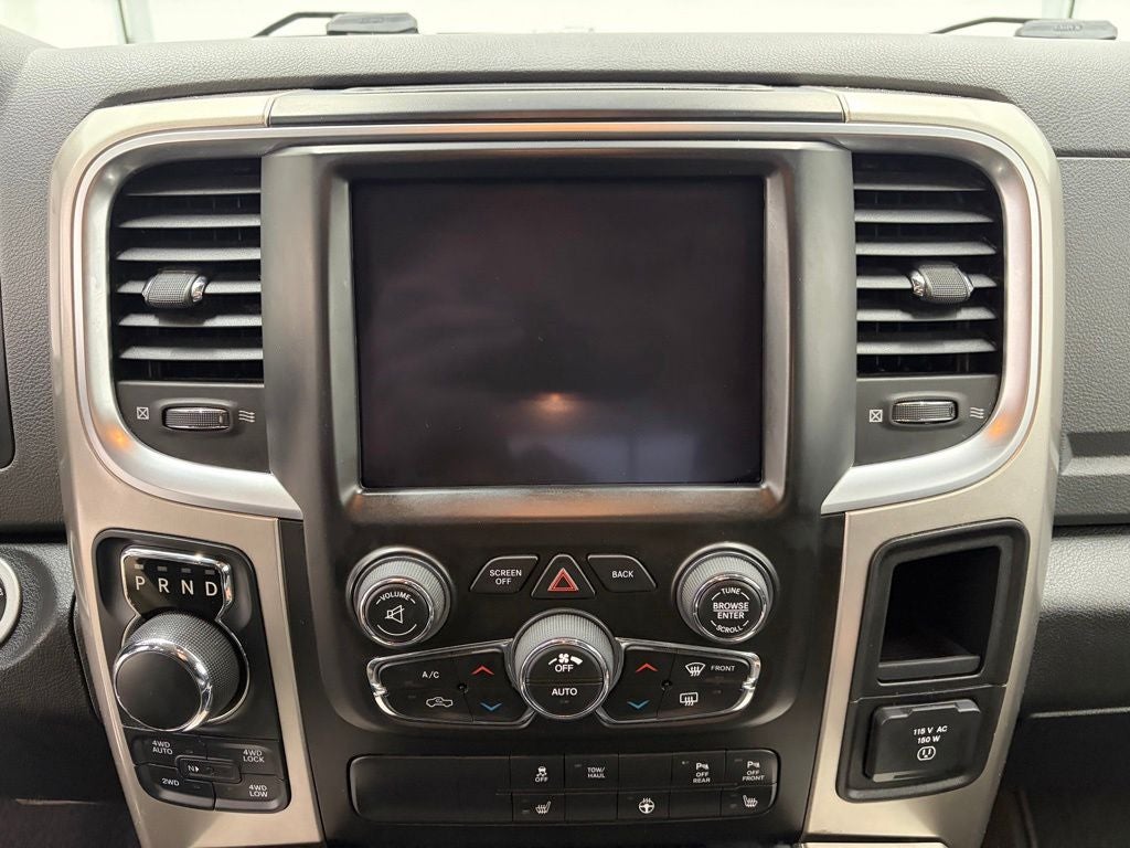 2018 RAM 1500 Big Horn Crew Cab 4x4 5'7' Box