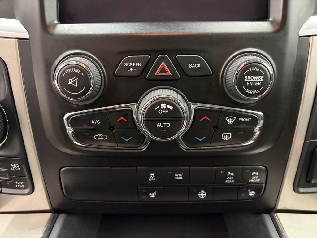 2018 RAM 1500 Big Horn Crew Cab 4x4 5'7' Box