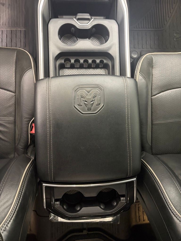 2020 RAM 2500 Laramie Crew Cab 4x4 6'4' Box