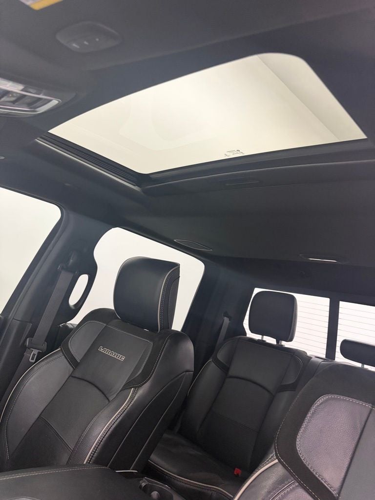 2020 RAM 2500 Laramie Crew Cab 4x4 6'4' Box