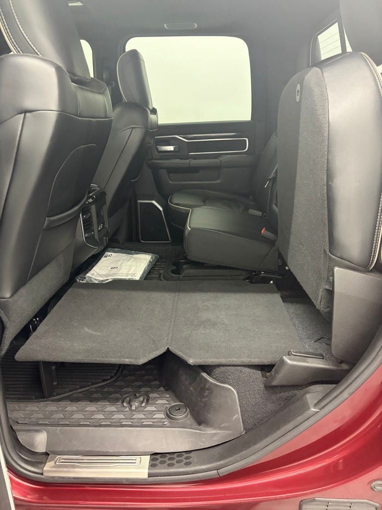 2020 RAM 2500 Laramie Crew Cab 4x4 6'4' Box