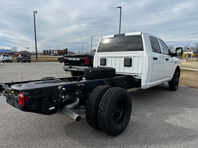 2026 RAM Ram 3500 Chassis Cab RAM 3500 TRADESMAN CREW CAB CHASSIS 4X4 60' CA