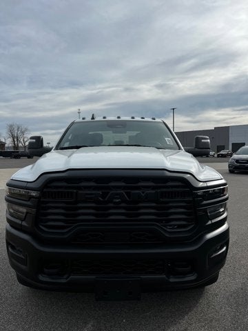 2026 RAM Ram 3500 Chassis Cab RAM 3500 TRADESMAN CREW CAB CHASSIS 4X4 60' CA