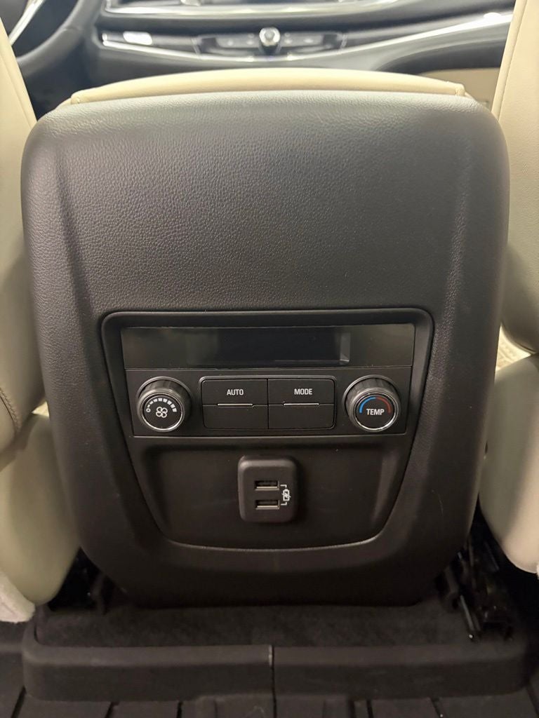 2023 Buick Enclave Essence FWD