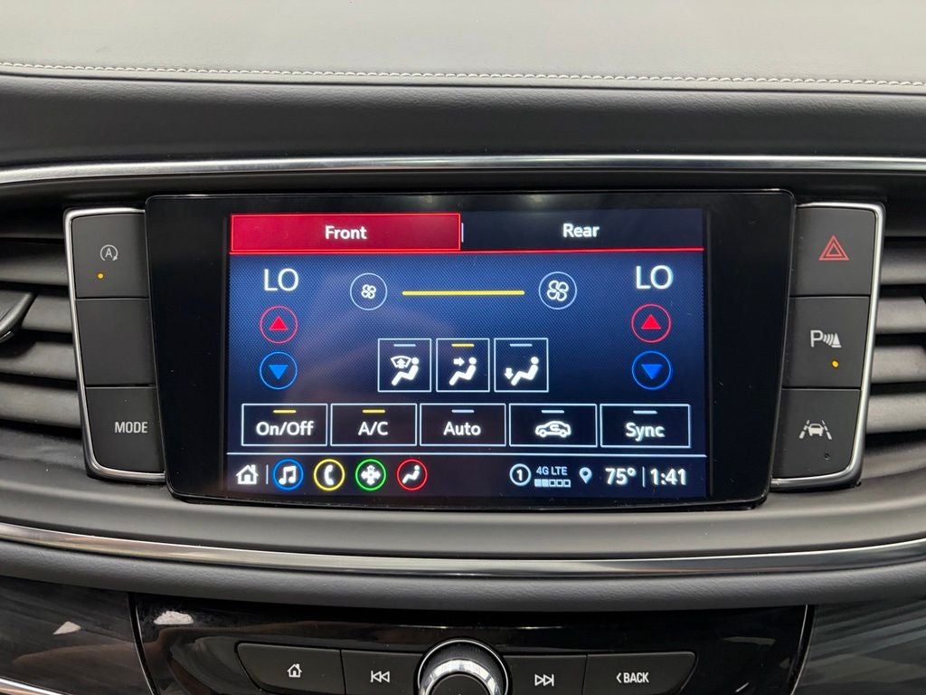 2024 Buick Enclave Essence FWD