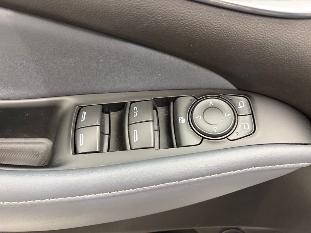 2024 Buick Enclave Essence FWD