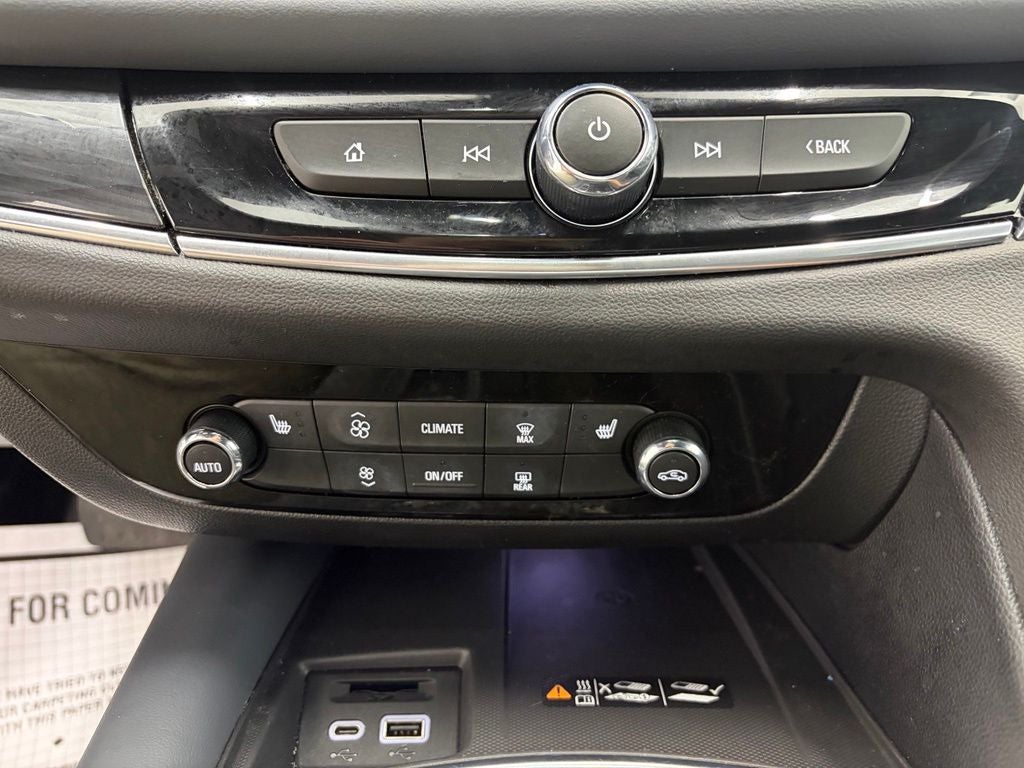2024 Buick Enclave Essence FWD