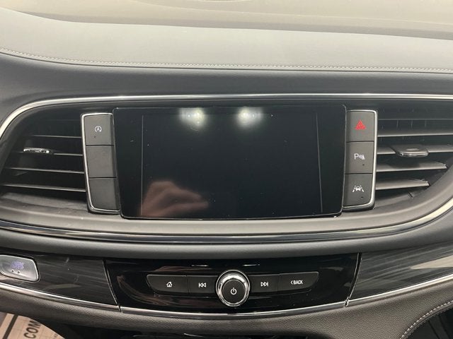 2024 Buick Enclave Essence FWD