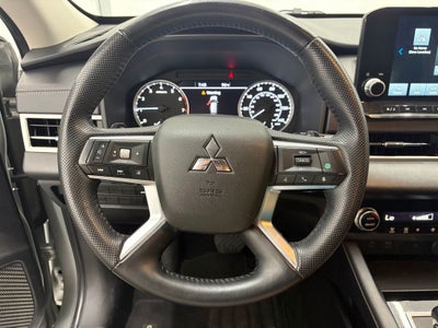 2022 Mitsubishi Outlander SE