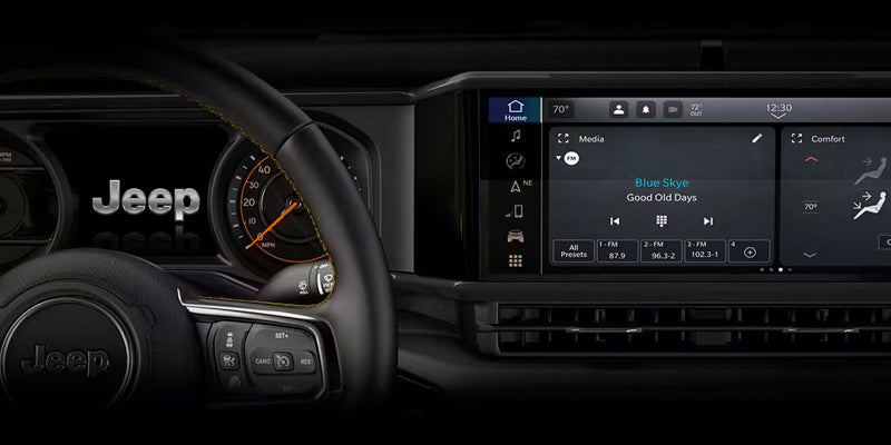 2024 Jeep Gladiator interior